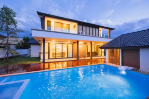 New modern pool villa